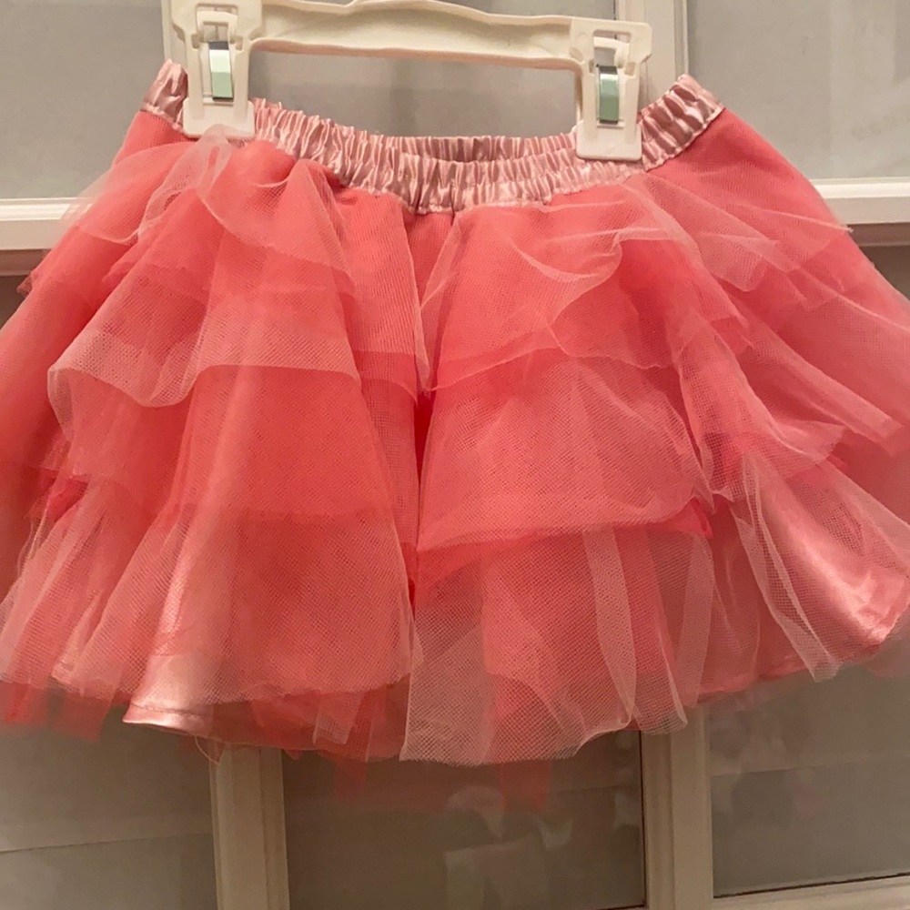 NWT Gymboree size3 pink tutu skirt with bloomers.